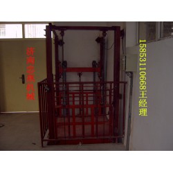 “二輪牽引式升降機(jī)哪家質(zhì)量好”---濟(jì)南忠燕機(jī)械制造有限公司，專業(yè)生產(chǎn)銷售二輪牽引式升降機(jī) ！