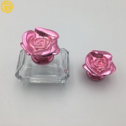 冠鋮鑫創(chuàng)意玫瑰花香水蓋 噴霧款化妝品金屬蓋 定制鋅合金香水蓋